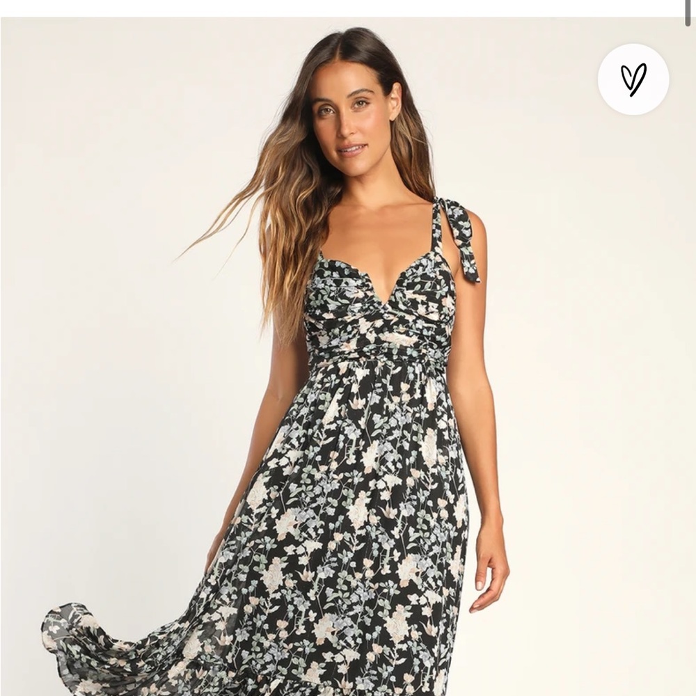 Lulus Lush Loveliness Black Floral dress size small